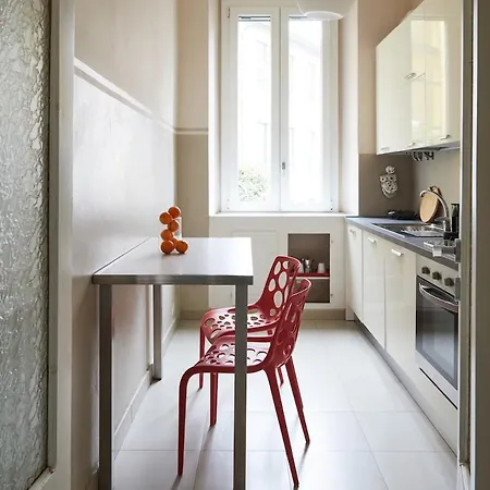 Spacious And Comfortable - Porta Romana Lägenhet Milano