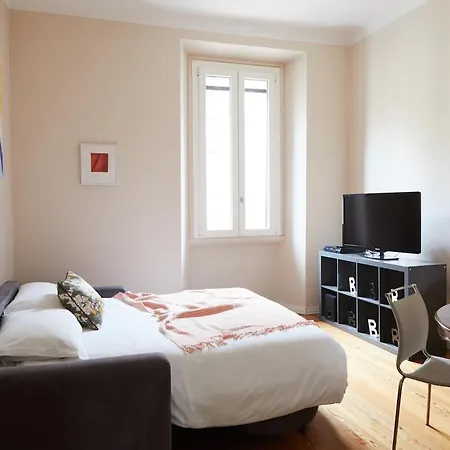 Spacious And Comfortable - Porta Romana Milan